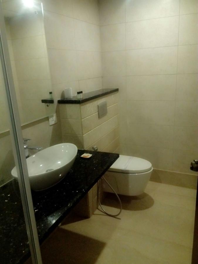 The Grand Parisian Otel Delhi  Dış mekan fotoğraf