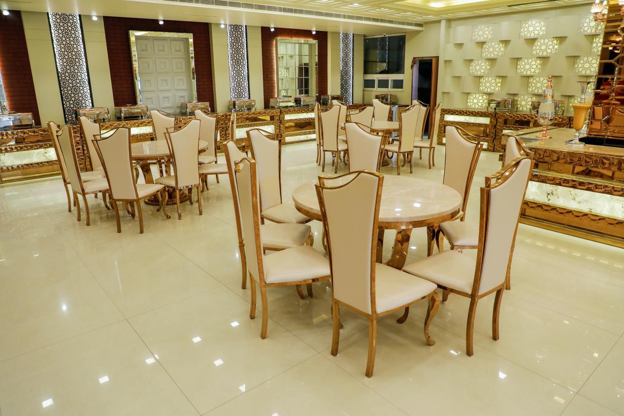 The Grand Parisian Otel Delhi  Dış mekan fotoğraf