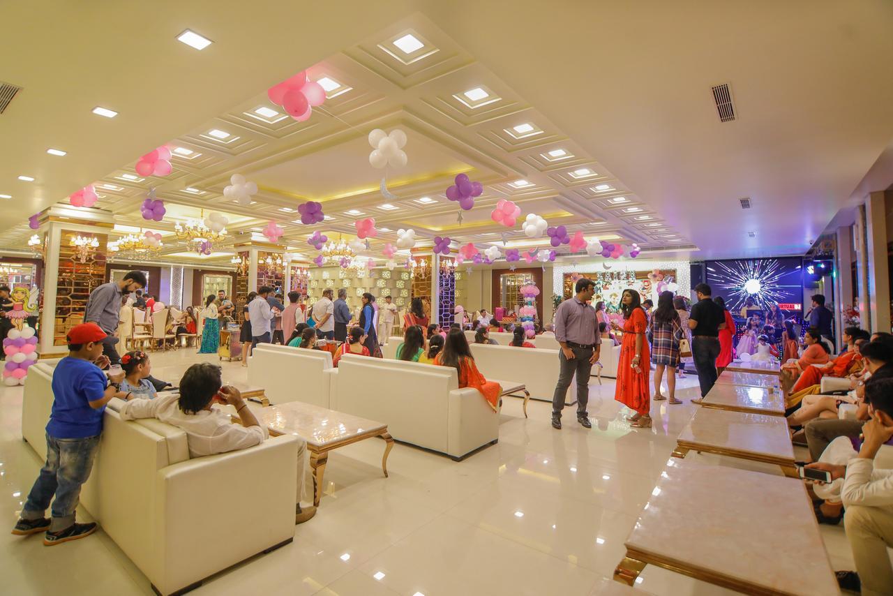 The Grand Parisian Otel Delhi  Dış mekan fotoğraf