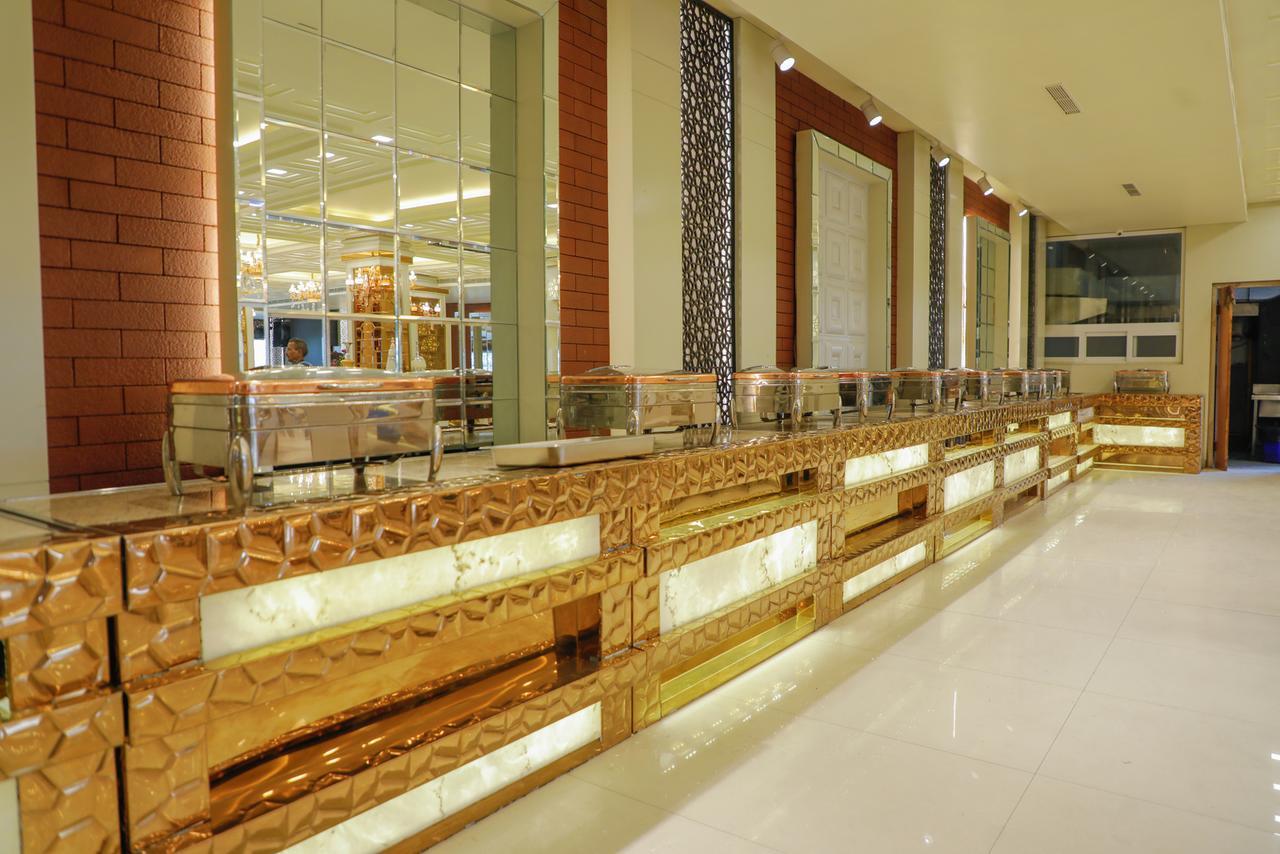 The Grand Parisian Otel Delhi  Dış mekan fotoğraf