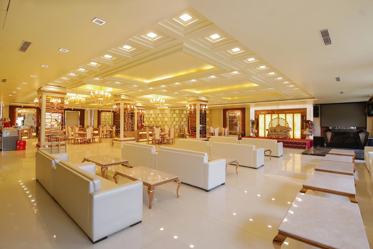 The Grand Parisian Otel Delhi  Dış mekan fotoğraf