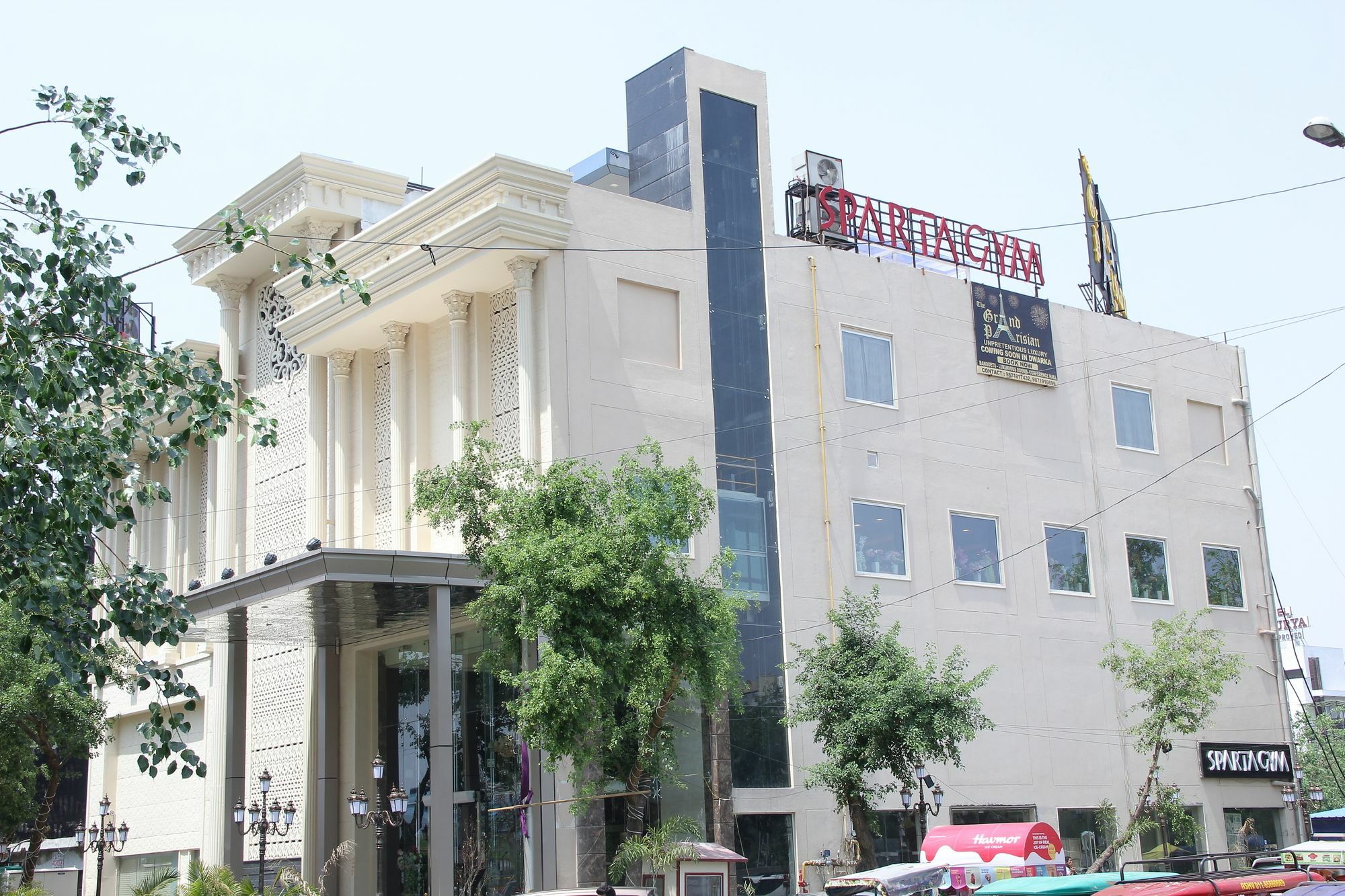 The Grand Parisian Otel Delhi  Dış mekan fotoğraf